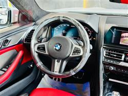 بی ئێم دەبڵیو 8 سیریەس